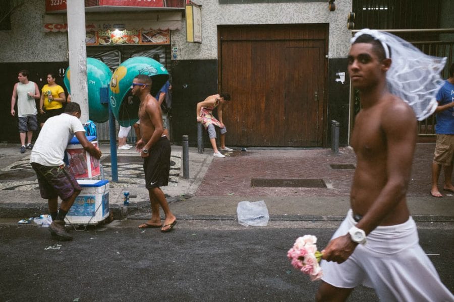 Using the x100s for street photography during carnaval in Rio de Janeiro