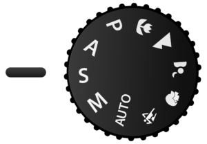 Camera mode dial set to shutter priority mode