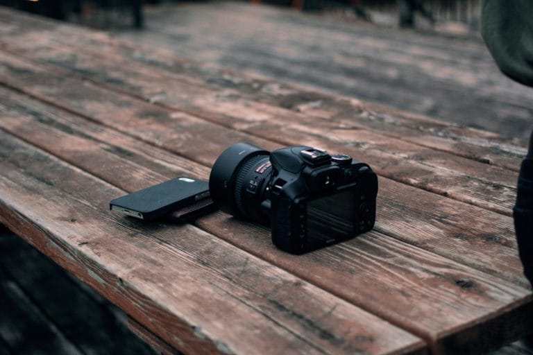 DSLR Vs. Mirrorless in Photography: Which Should you Choose?