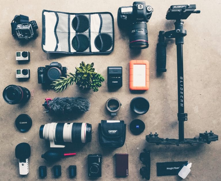 What Does a Wedding Photography Assistant Do?