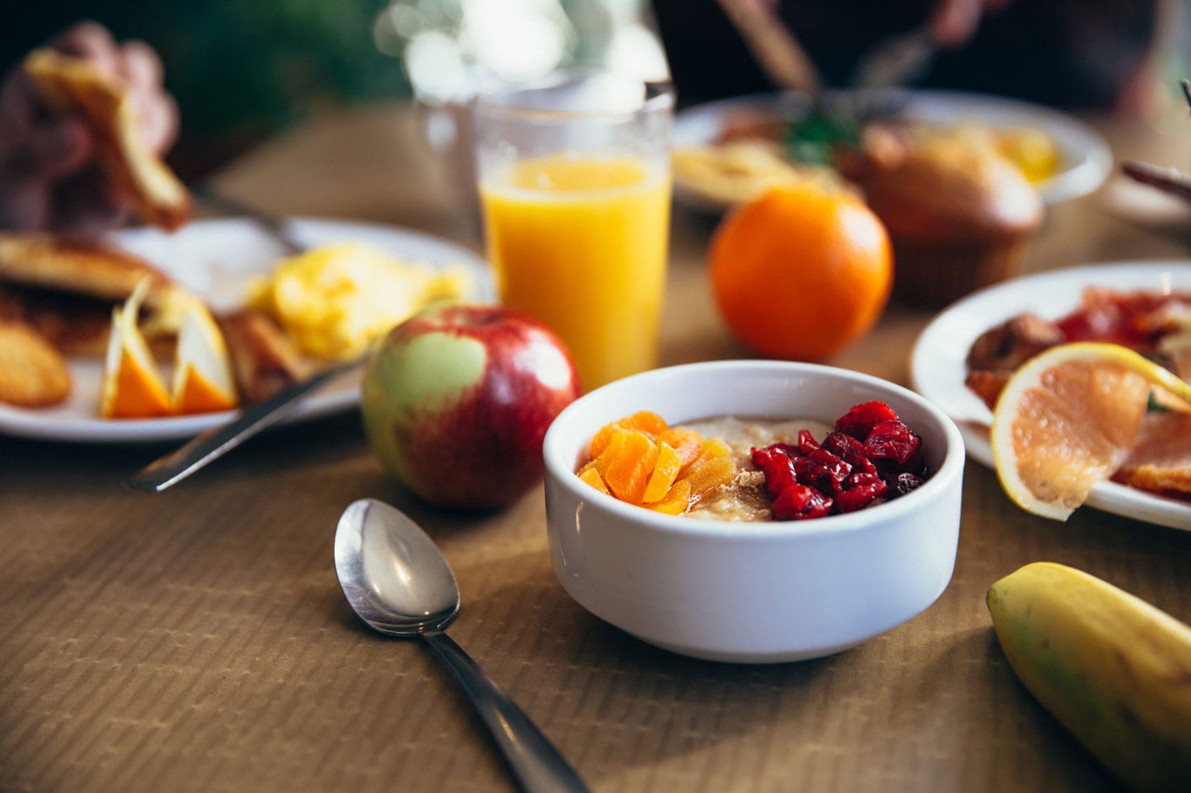 Image of breakfast food laid out on a table