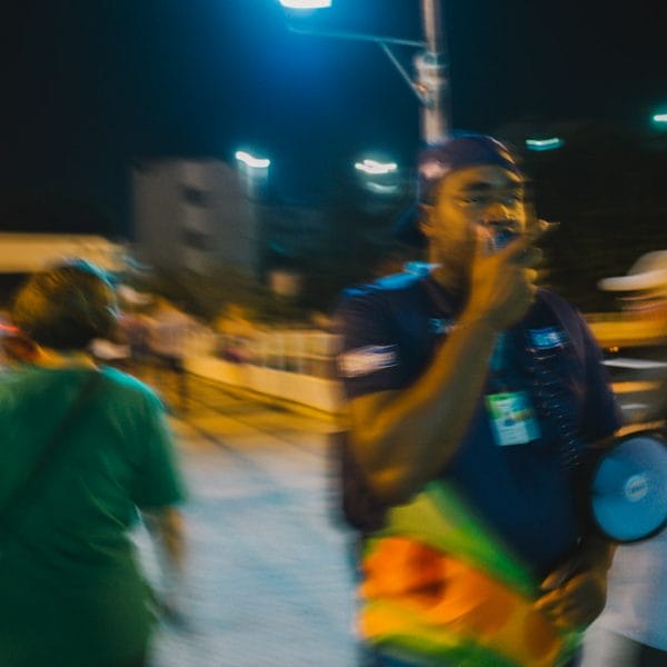 Street Photography Shutter Speed: Freeze the Action or Create Motion Blur